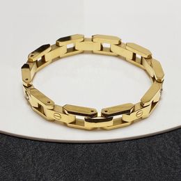 réservoir Bracelet LOVE bangl pour homme designer couple bracelet chaîne plaqué or 18 carats T0P plus haut compteur réplique 5A marque designer bijoux cadeau exquis avec boîte 002
