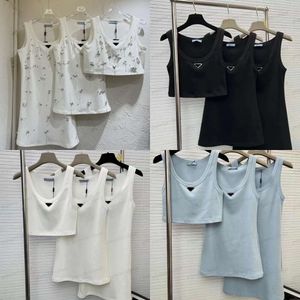 Tank Girls Top Collection Womens Vest Jupe Robe Long Medium Short Designers Letter Triangle Sans manchettes Cloue Tops Quality S
