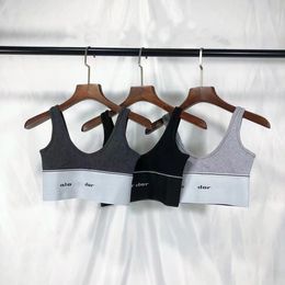 Tanktop Vrouwen vrouwen crop top borduurwerk sexy off schouder zwarte tanktop casual mouwloze backless top shirts ontwerper sexy wom