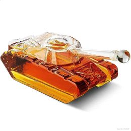 Tank Whisky Decanter - Cadeaux de l'armée pour hommes - Glass Gift Bourbon et Scotch Decanter Military Veteran 240419