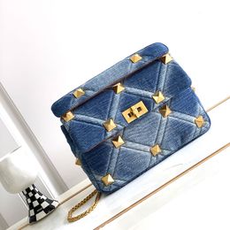 Tannin Cowboy Crossbody Bod Bud Chain Schouder Messenger Tassen Inside Fashion Letters Square Rotary Lock Golden Hardware Dames Flap Rivet Handtassen Porteburn