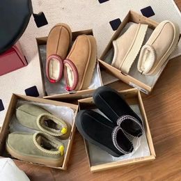 Tasman Pantoufles Tazz Moutarde Designer Graine Chesut Fourrure Diapositives En Peau De Mouton Classique Ultra Mini Plateforme Botte Hiver Femmes Hommes Chaussures À Enfiler En Daim Supérieur Laine Automne