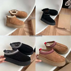 Tasman Slippers Women Mens Platform Boots Diseñador de botas de nieve australiana Boties de cuero real Tobillo Cálido de pieles de invierno
