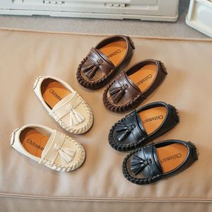 Tassel Boys Sewing Loafers Gentleman Three Colors Children Casual Shoes 21-35 Peuter Light PU Leer Slip-on Autumn Kids Flats L2405