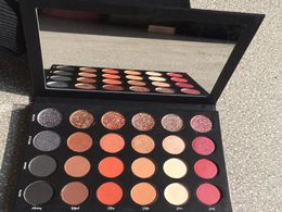 Tati Beauty 24 Colors Pigmented Eyeshadow Pallets Kit de maquillaje de sombra de ojo brillante entero Kit para femenino6449138