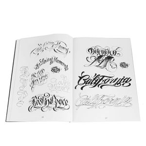 Tattoo Book Design Engelse woorden Flash Stencil Patroon Template 26 Persoonlijkheidsbrieven Manuscript voor body art 240418