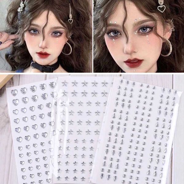 Transfert de tatouage 1pc Crystal tatouage Autocollant paillette étoile Face Face Bijoux pour femmes Eyeliner Face Face Makeup Rhingestone Tatouage temporaire 240426