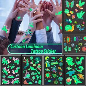 Transfert de tatouage 1pc Autocollants imperméables Autocollants Lumineux enfants Loming Kid Temporary Tattoos Glow Paste sur le visage de la jambe pour les enfants Sticker Body 240426