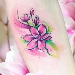 Transfert de tatouage Petite fleur de cerisier fraîche Sticker de tatouage de fleur colorée 1 Feuille de feuille 12-19 cm 240426
