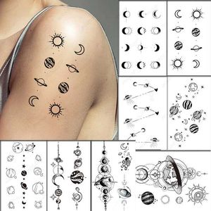 Transfert de tatouage Autocollant tatouage Sun Moon Planet Temporaire étanche Flash maquillage à main le cou de main faux art corporel pour hommes femmes 240427
