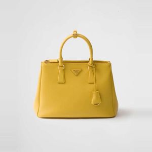 La taxe comprenait 24 Spring / Summer Women'sbag 1BA274_2CYS.F037 Qualité d'origine