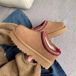 Tazz Platform Slippers Dames Mosterdzaad Beige Zand Maat 8 U Tag Klassiek Design Wolmix Comfort Tazman Mini Winterlaarzen Maat 35-44