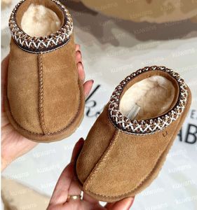 Tazz Tasman Pantoufles Enfants Chaussures de bébé Tout-petits Diapositives en Fourrure de Châtaigne Peau de Mouton Shearling Classique Ultra Mini Botte Mules d'hiver Slip-on Laine Little Big 2230UI