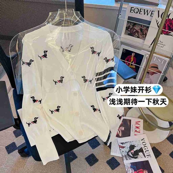 TB Four Bars 2023 Slim Fit White White Spring Knitwear Cardigan Womens Dog Full Imprime Mabille de climatisation Automne / été