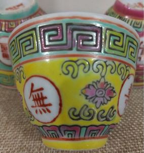 Tasses à thé 2Pic/set Jingdezhen pastels peints à la main rouge jaune vert illimité kung fu tasse à thé goût