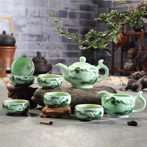 Tasses à thé Traditionnel Longquan Chinois Kung Fu Teaware Set Théière en céladon faite à la main avec paysage Lotus Design Cadeau 9Pcs par 231214