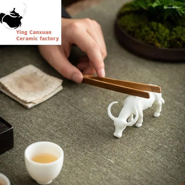 Pets de té mini mini de porcelana blanca hecha a mano Vacacita de la oficina de la oficina de la suerte decoración de la mesa de estudio de la mesa del ornamento pequeño k