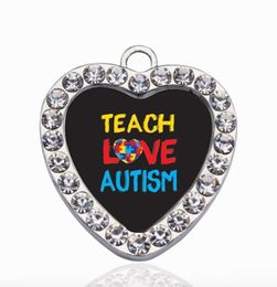 Enseigner l'amour autistique Circle de conscience Charme Pendant en cuivre pour le collier Bracelet Connecteur Femmes Gift Bijoux Accessoires 1265983