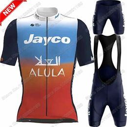 Team Jayco Alula Cycling Jersey Set Zomerkleding Heren Kit Road Bike Shirts Korte mouwen Pak Bicycle Bib Shorts 240506