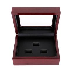 Anillo del equipo con pedido de caja de madera para el cliente.