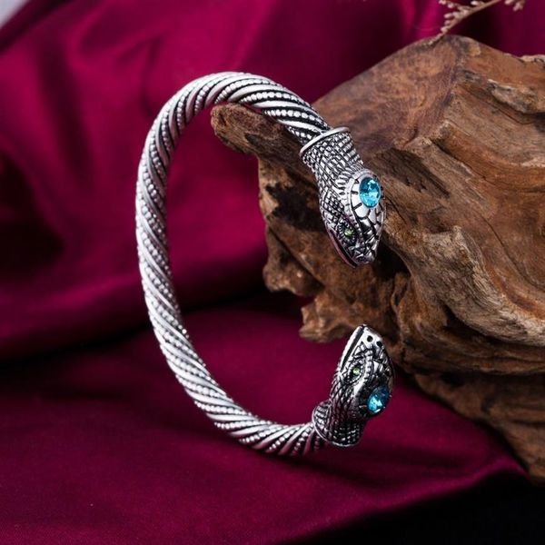 Teamer-brazalete de serpiente de cristal azul para hombre y mujer, brazalete Vintage indio, brazaletes vikingos de uñas, joyería Punk, amuleto Gift215O