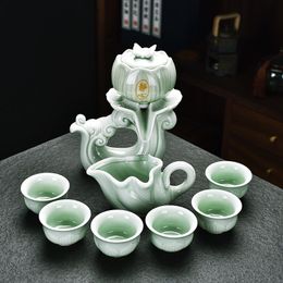 Teaware Celadon Lotus Automatic Chinese Kungfu Tea set semi-uutomatic Office Tea Set Creative paresseux en céramique Highend Tea set