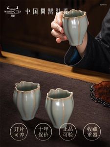 Teaware -sets 2 pc's Chinese cultuurcollectie Kwaliteit Keramische thee -set Boeddha Handpaar Cup Handgemaakt porselein voor dagelijks drinken