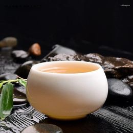 Ensembles de voies de thé 2 pcs / lot de style chinois tasse de thé à la main à la main en porcelaine de thé en porcelaine de thé en porcelaine de thé en céramique