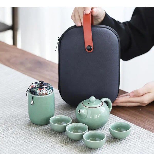 Service à thé de voyage en céramique, une théière, quatre tasses, caddie, théière, ustensiles portables d'extérieur, équipement de fabrication