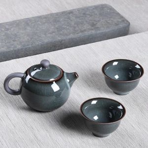Service à thé en fonte émaillée céladon de Style chinois, fait à la main, un Pot, deux tasses, service à thé en porcelaine, théière tasse à thé