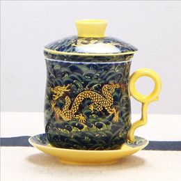 Les usines de thé entreprennent quatre tasses à thé filtrées en céramique et décoration de ferme de la ferme de boisson gaiwan décoration en porcelaine bleue