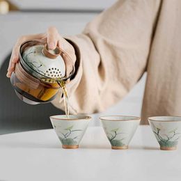 Ensembles de théirs de thé Geyao Flowers Drawn Flowers 4pcs Kuai Ke tasse de voyage Thé à thé pour infuseur Porcelaine Chine