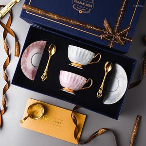 Teaware sets Hoog uiterlijk Level Bone China Coffee Cup Saucer Paar Paar Exquise keramische licht Luxe Luxe eenvoudige Engelse thee