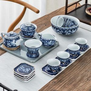 Ensembles de voiles de thé Jingdezhen Blue et blanc Porcelaine Kungfu Tea Set Tice Bowl Covered Bowl Teapot Tetend