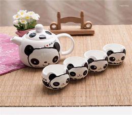 Ensembles de thé belle bande dessinée Panda café service à thé Style chinois à la main en céramique Pot tasse avec boîte-cadeau