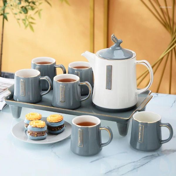 Juegos de té de cerámica Simple nórdico, juego de té y café, luz moderna de lujo para el hogar, 1 olla, 6 tazas, 1 bandeja, caja de regalo de agua, decoración de Bar