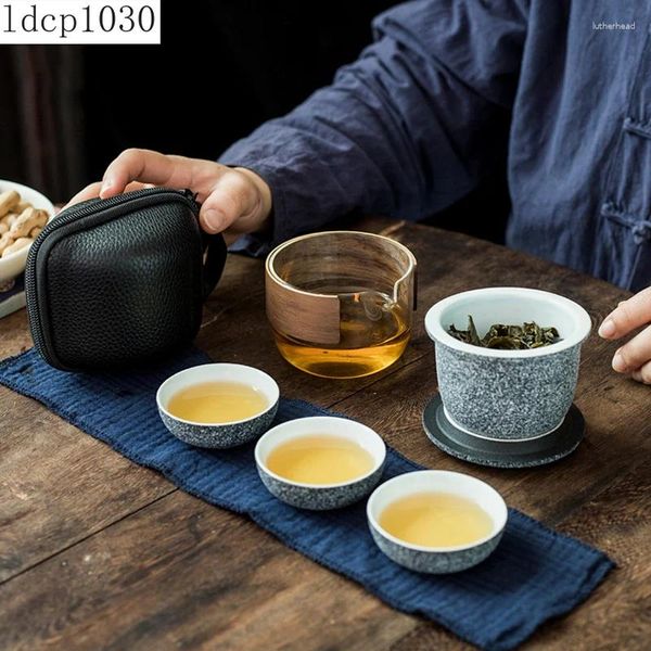 Les usages de thé définissent un pot et trois tasses de thé de voyage en céramique portable ensemble une pièce de rangement en extérieur théière en verre anti-scalding / extérieur