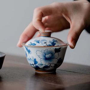 Ensembles de service à thé, tasse couverte en céramique de camélia bleu pur peint à la main, le thé n'est pas un bol simple chinois avec ensemble de couvercle
