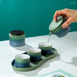 Teaware -sets eenvoudige en draagbare tasstijl Tea Pot Cup Set Chinese kopjes schotel die keramisch maken