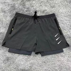 Tech Fleece Designer Shorts zomer Nieuwe hoogwaardige sportkleding Sportsweara Tech Fleece Shorts Fitness Korte Gym Outdoor Training Mesh Ademende Beach Heren Dames Korte 834