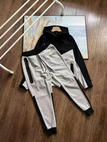 TECH TECH TOUCHESSUS Suit 24SS Pantalon de créateur Men Femme Femme Tracksuit Men Sports Pant Jogger Pantal