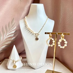 Collier de perles baroques naturelles, Design de tempérament, boucle d'oreille, bijoux personnalisés pour femmes, Zircon vert, 240106