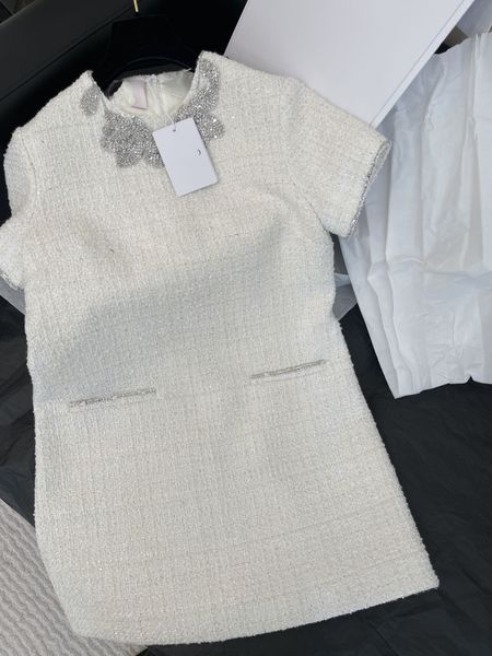 Vestido de temperamento, vestido decorativo con diamantes de agua, nuevo lujo ligero de gama alta para mujer, falda de Tweed gruesa de estilo occidental 2024