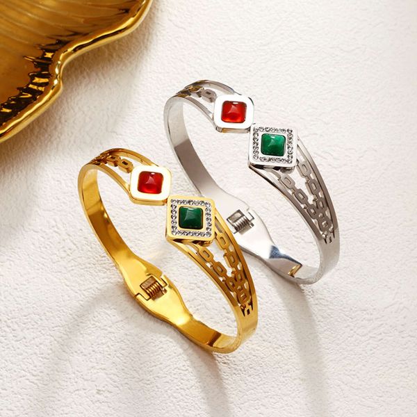 Tempérament à la mode rouge vert titane acier pour femmes lumière ensemble avec diamant printemps Bracelet Bracelet