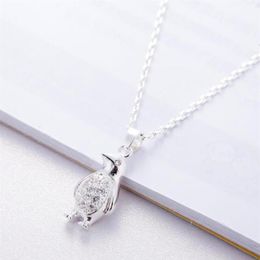 Temperamento Rhinestone Personalidad Lindo Pingüino Brillante Literario Versa 925 Cadena de clavícula de plata esterlina Collar femenino Chokers234C