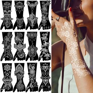 Tijdelijke tatoeages 12pcslot Indiase Henna Tijdelijke Tattoo Stencil Kit Bruid Vrouwen Hand Body Art Decal Tekening Sjabloon Kant Mandala Schilderen Papier 221208