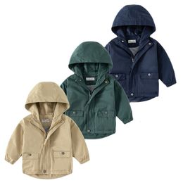 Tench Coats Boy Windscheper Jacket Autumn Spring 2 6t Kids Hooded Outerwear Coats Lange Mouw Solid Color Jackets voor Baby Boys Trench 230407