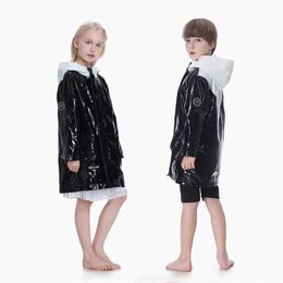 Tench Coats Brand Kids Teen Raincoat 214 jaar Classic Rain Trench Parka Wind Resistent Water Repellent gemakkelijk te verzorgen voor kinderen 220826