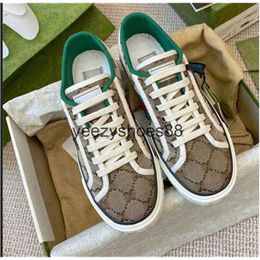 Tenis 1977 Guccii Diseñadores Zapatilla de deporte Lienzo Zapato de lujo Beige Azul Lavado Jacquard Denim Zapatos de mujer Ace Suela de goma Bordado Vintage Casual Zapatillas EU36-46