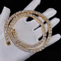 Tennis 6 mm de large CZ CUBIC Zirconia Square Sparkling Chain Chain Collier comme cadeau de Noël pour ses bijoux Diamond Mens Diamond D240514